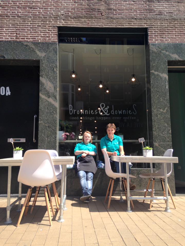 Brownies and downies Groningen facade Facebook photo