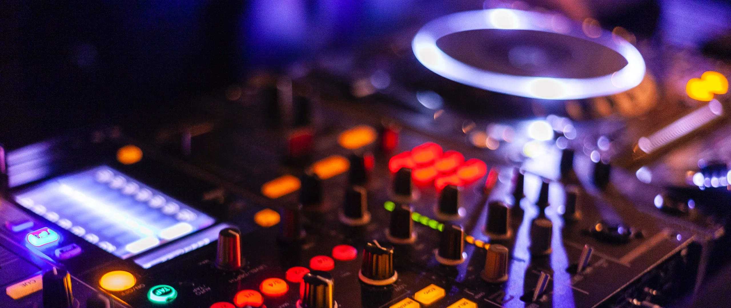 Club Foto door Francesco Paggiaro via Pexels