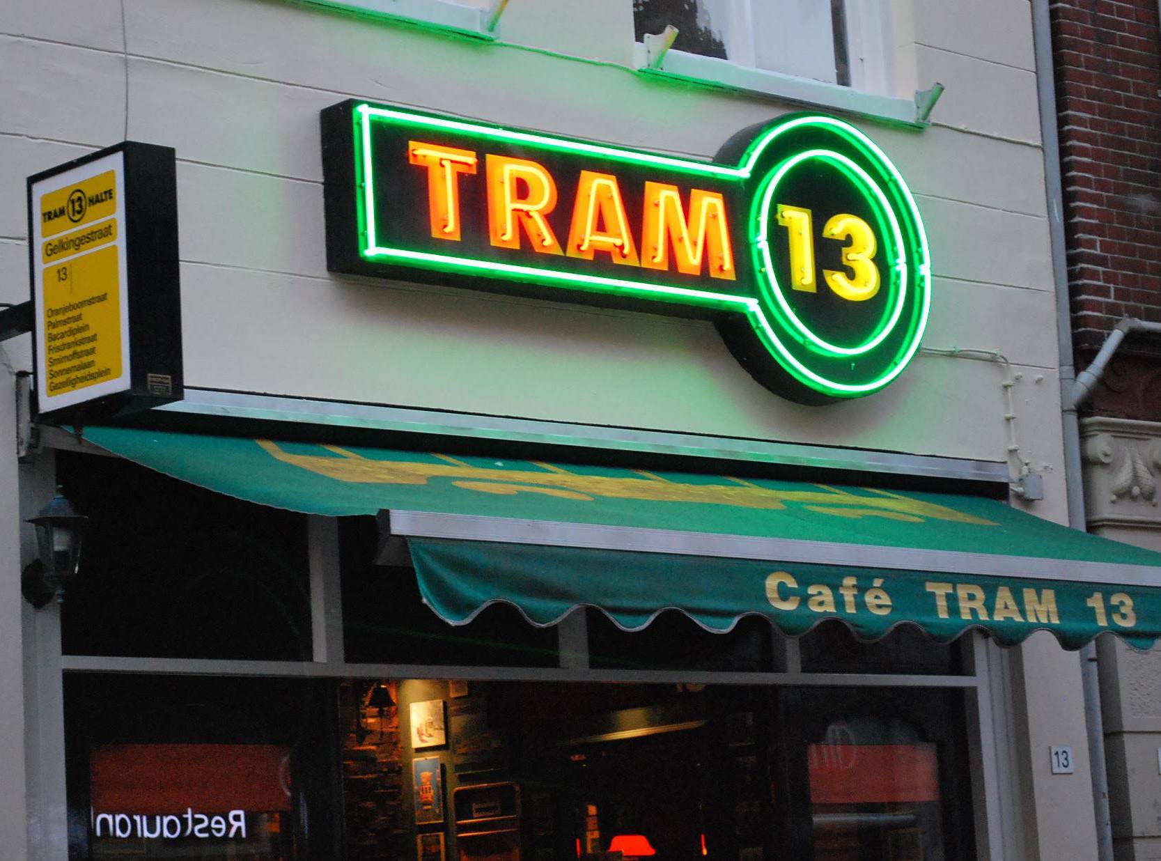 Tram 13 voorgevel Fcaebook foto 1