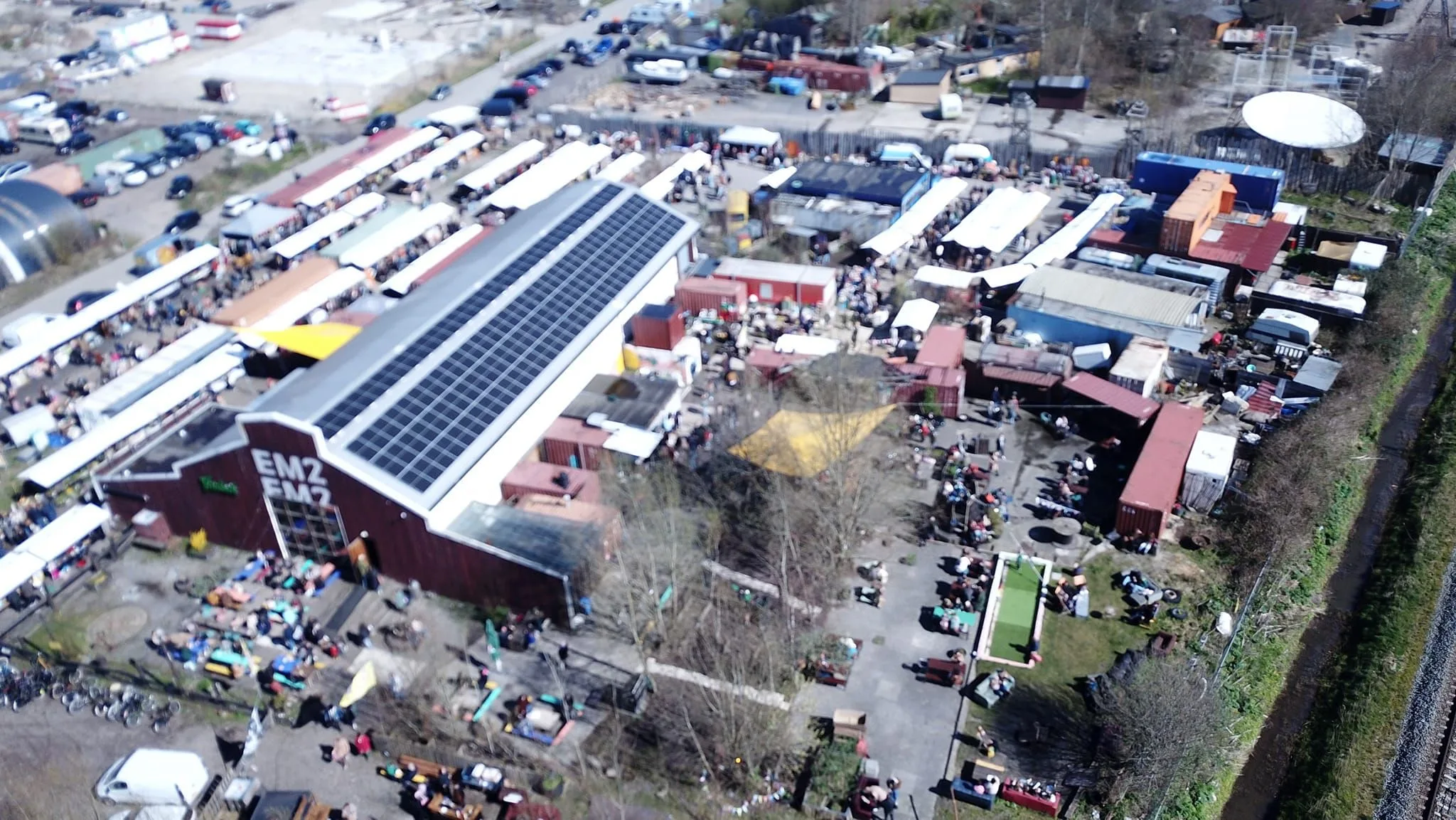 EM2 Zonnepanelen dak foto 3