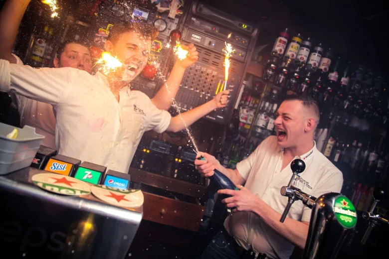 feestcafe shooters -5